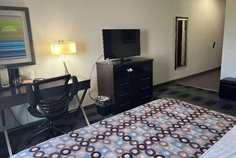Days Inn By Wyndham Alva image
