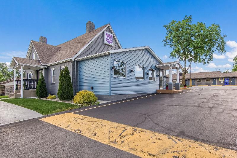 Knights Inn & Suites Salem image
