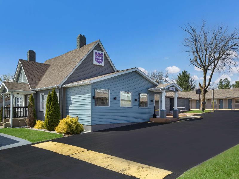 Knights Inn & Suites Salem image