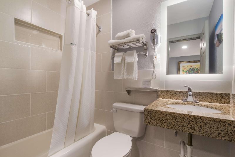 Knights Inn & Suites Salem image