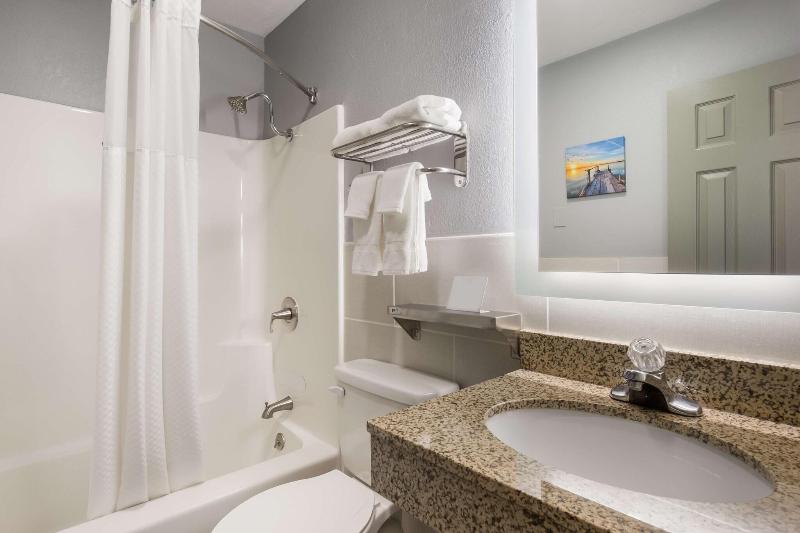 Knights Inn & Suites Salem image