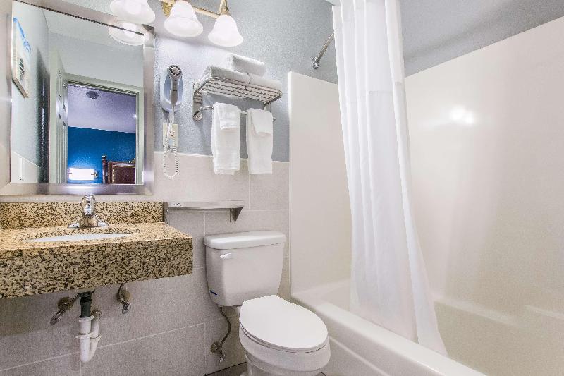 Knights Inn & Suites Salem image