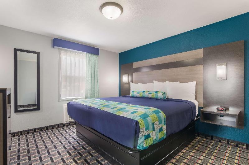 Knights Inn & Suites Salem image