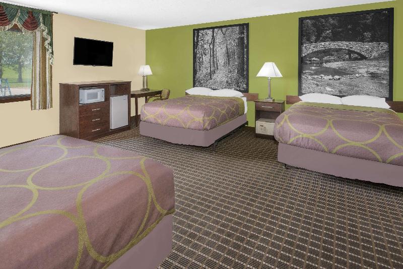 Super 8 By Wyndham Webster City Ia image