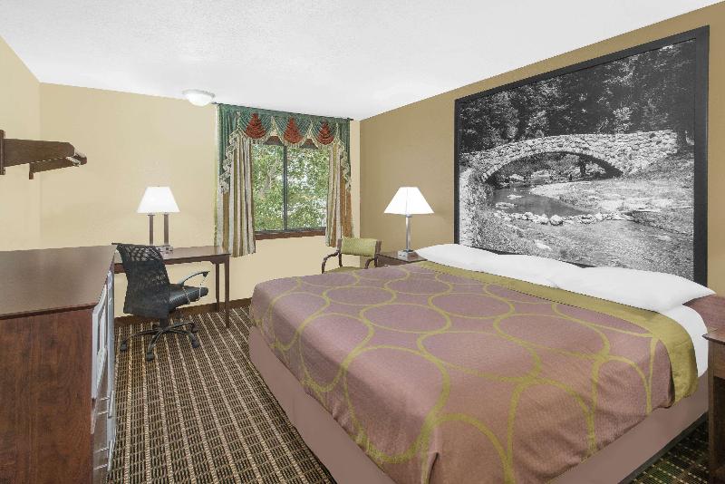 Super 8 By Wyndham Webster City Ia image