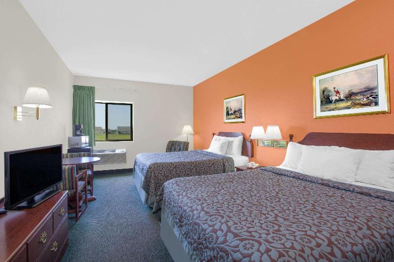 Days Inn By Wyndham Butler image 2