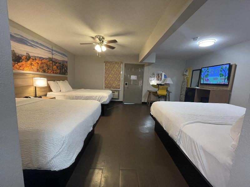 Days Inn by Wyndham Holladay image