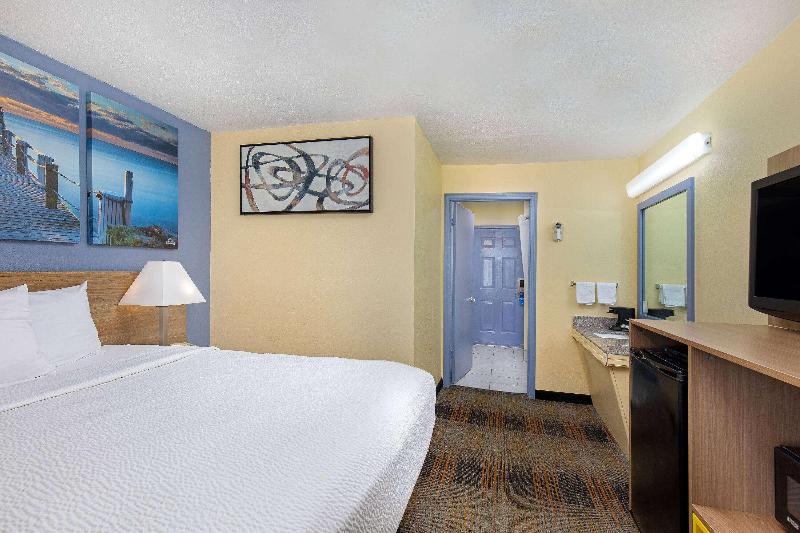 Days Inn by Wyndham Holladay image 5