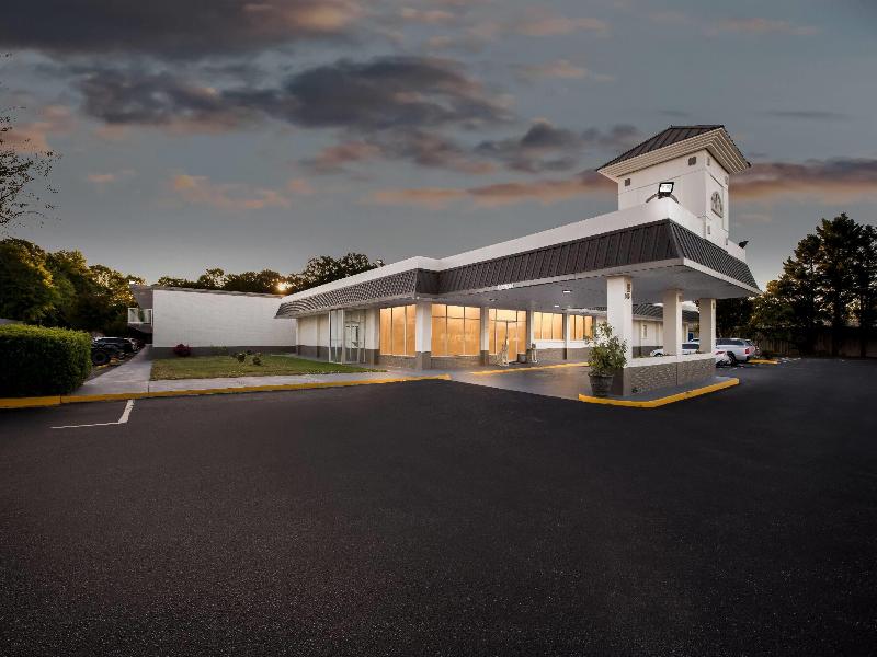 Super 8 by Wyndham Gaffney image