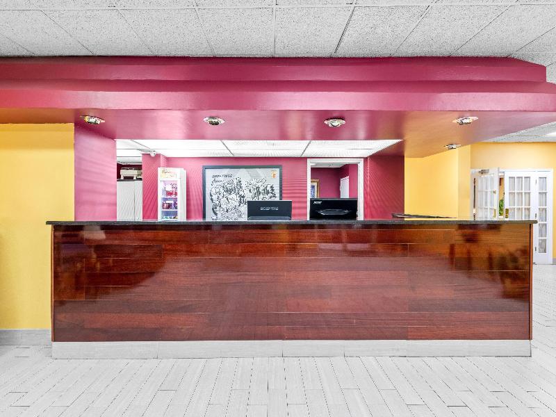 Super 8 by Wyndham Gaffney image