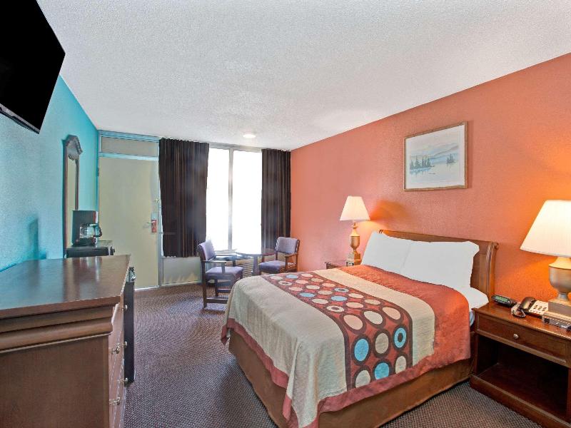 Super 8 by Wyndham Gaffney image
