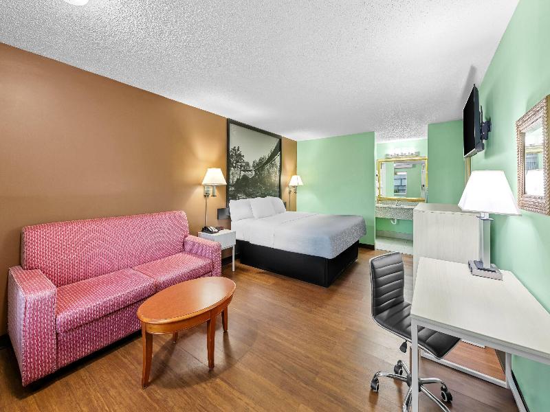 Super 8 by Wyndham Gaffney image