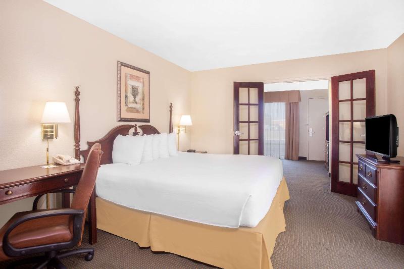 Days Inn By Wyndham Metter image