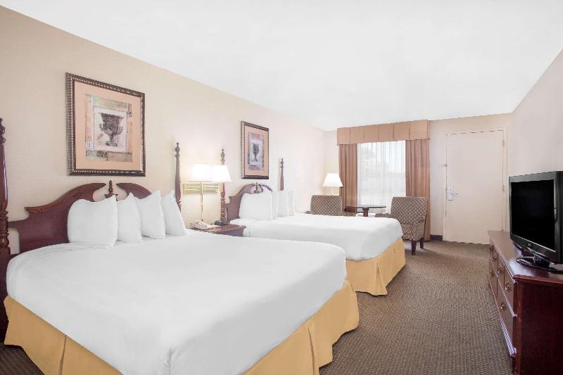 Days Inn By Wyndham Metter image