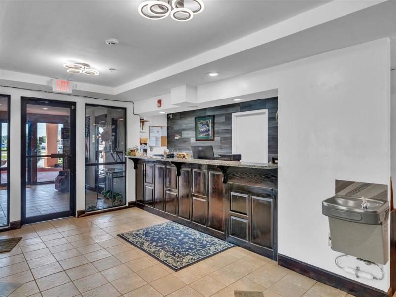 Gray Inn and Suites