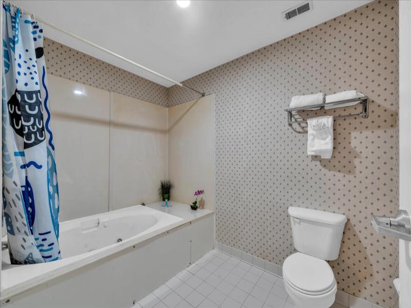 Gray Inn and Suites 3