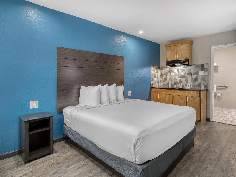 SureStay Hotel by BW Spring North Houston image