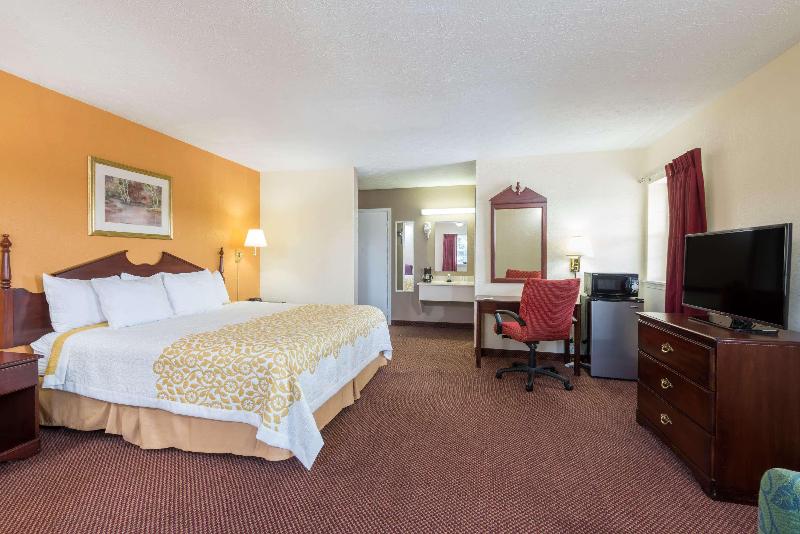 Days Inn by Wyndham Amherst image