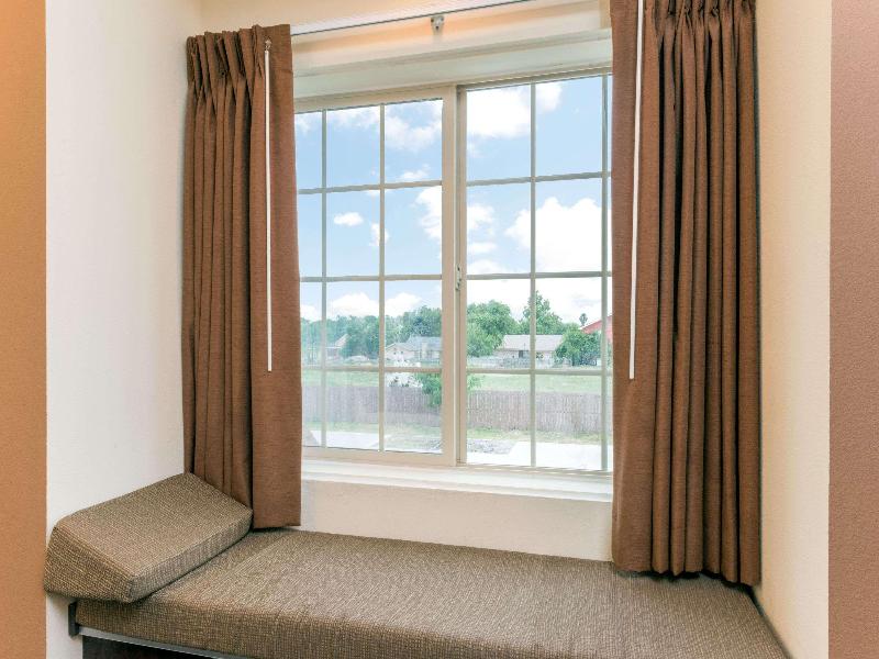 Microtel Inn & Suites By Wyndham Eagle Pass image