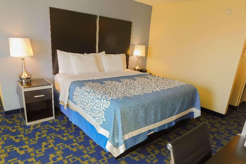 Days Inn & Suites By Wyndham Pocahontas image