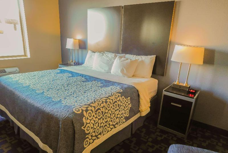 Days Inn & Suites By Wyndham Pocahontas image