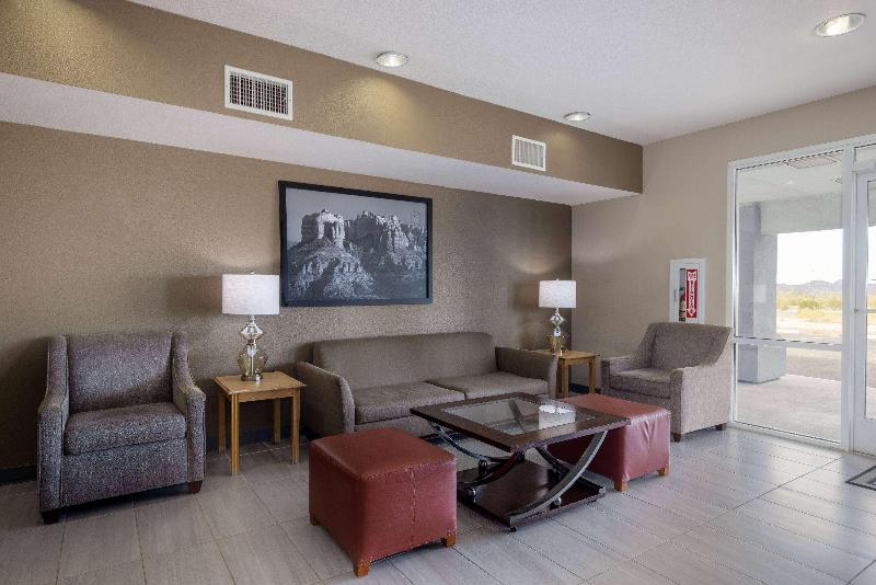 Super 8 By Wyndham Quartzsite Az image
