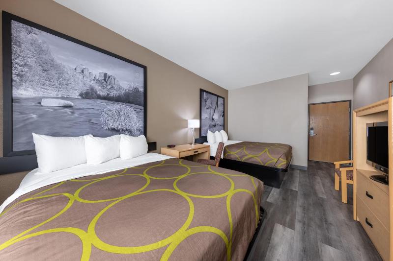 Super 8 By Wyndham Quartzsite Az image