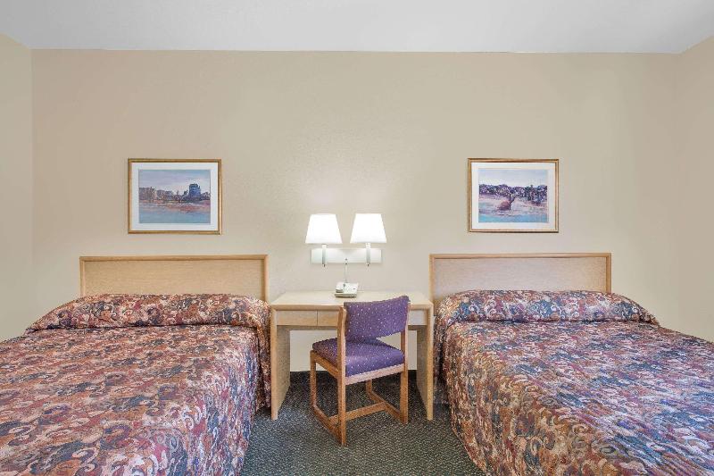Bed room