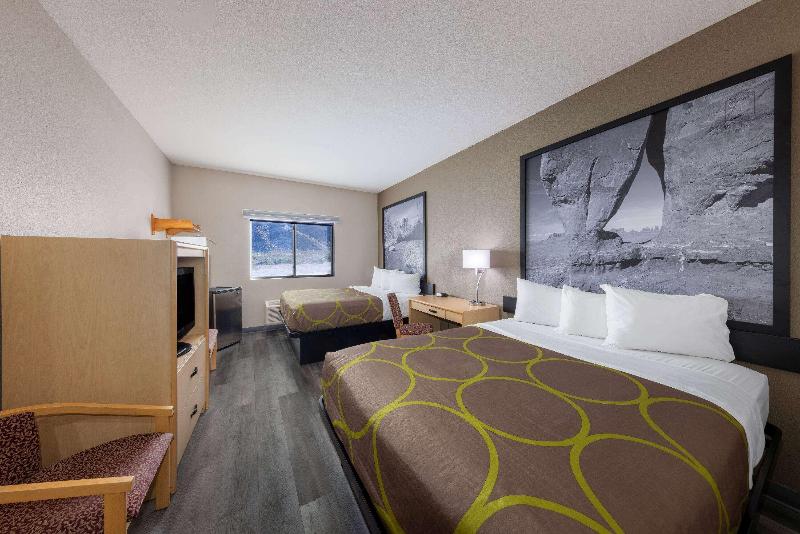Super 8 By Wyndham Quartzsite Az image