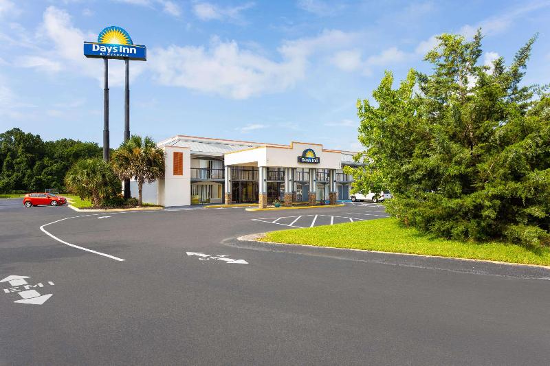 Days Inn by Wyndham Wildwood I-75 image