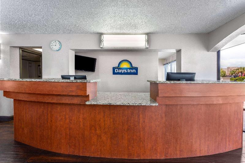Days Inn by Wyndham Wildwood I-75 image