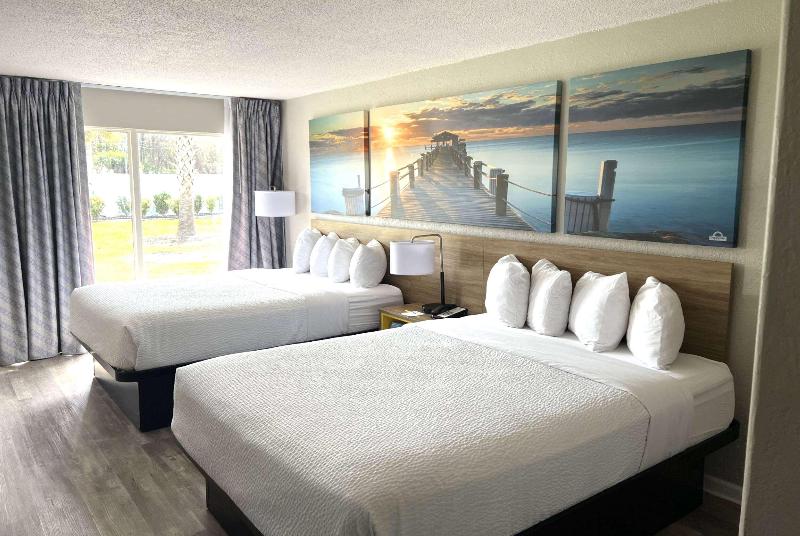 Days Inn by Wyndham Wildwood I-75 image