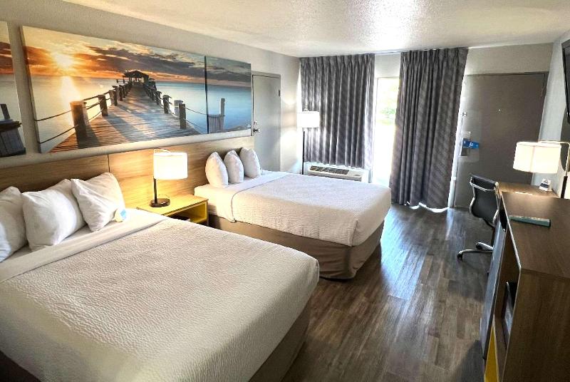 Days Inn by Wyndham Wildwood I-75 image
