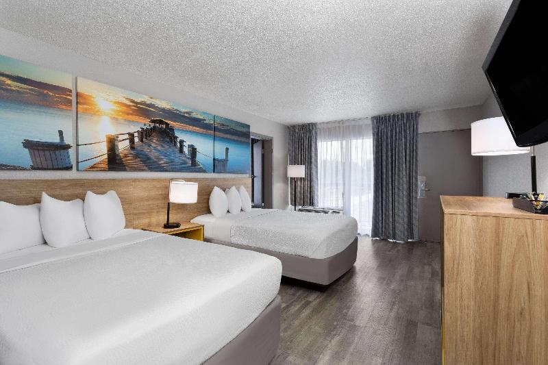 Days Inn by Wyndham Wildwood I-75 image