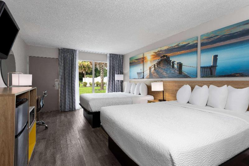 Days Inn by Wyndham Wildwood I-75 image