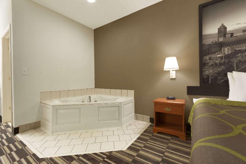 Super 8 by Wyndham Chatsworth/Dalton image