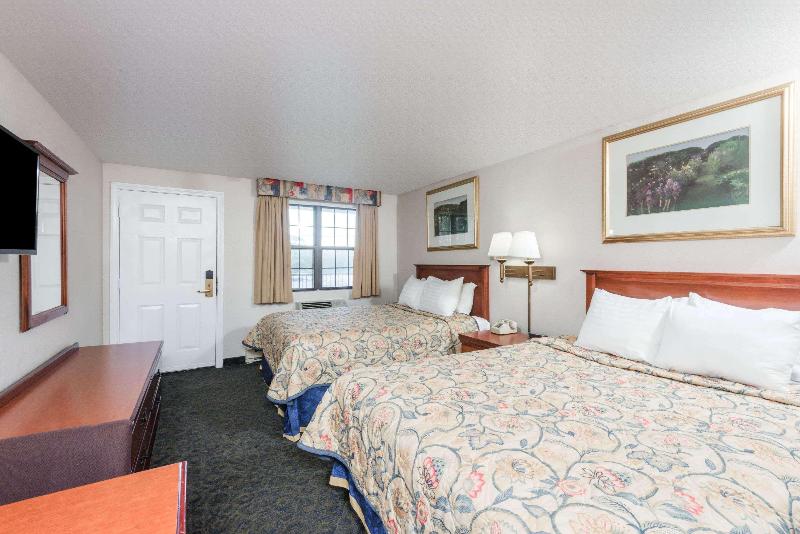 Knights Inn North Attleboro image