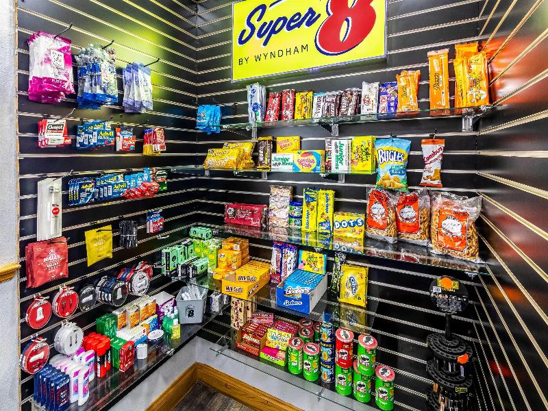 Super 8 By Wyndham Uniontown Pa image