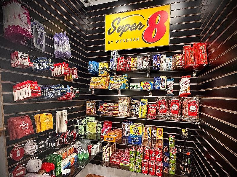 Super 8 By Wyndham Uniontown Pa image