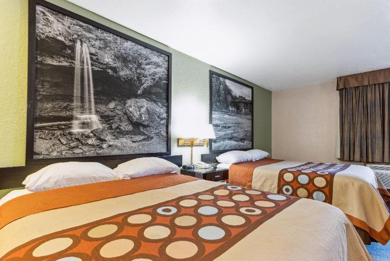 Super 8 By Wyndham Uniontown Pa image