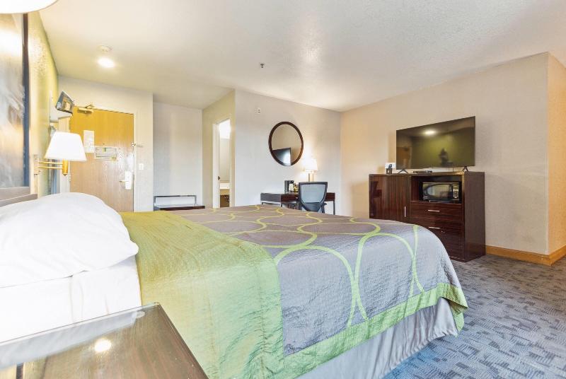 Super 8 By Wyndham Uniontown Pa image