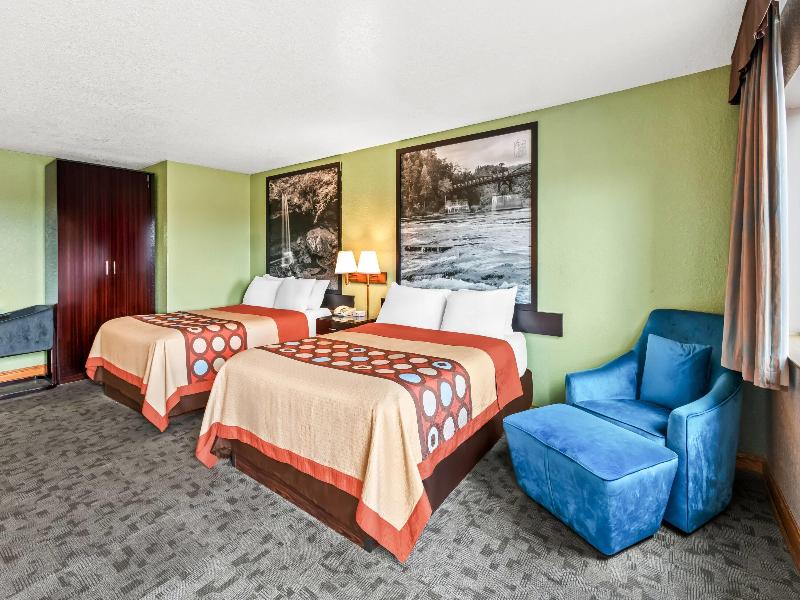 Super 8 By Wyndham Uniontown Pa image