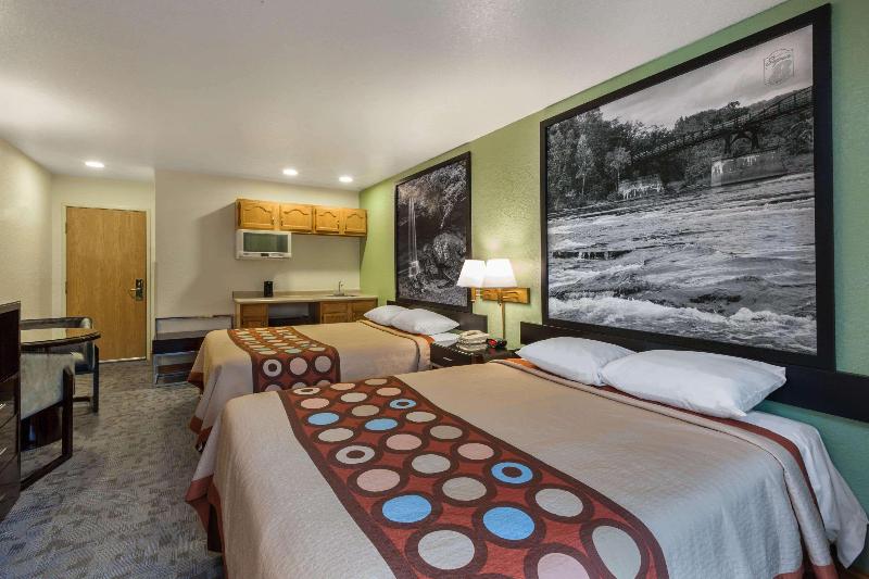 Super 8 By Wyndham Uniontown Pa image