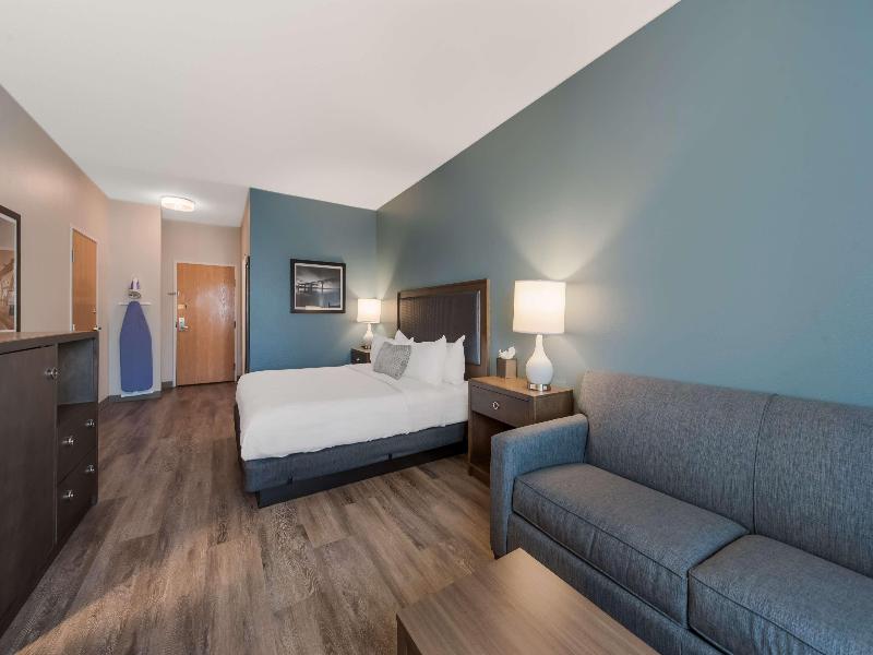 Surestay Plus By Bw Highland Poughkeepsie image