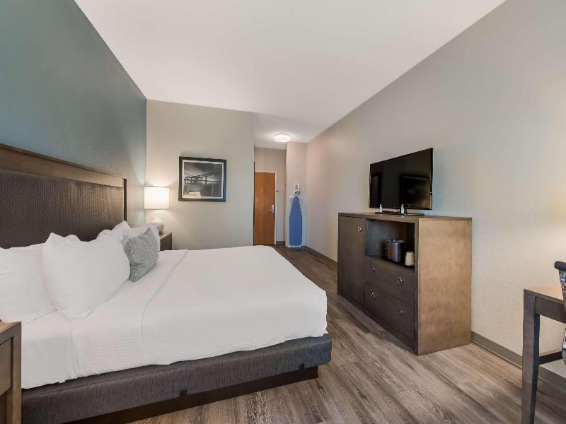 Surestay Plus By Bw Highland Poughkeepsie image