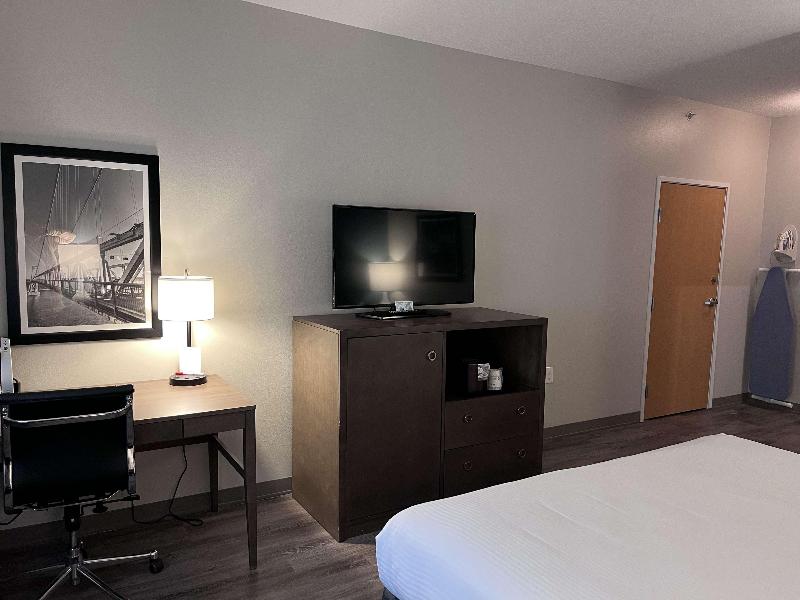 Surestay Plus By Bw Highland Poughkeepsie image