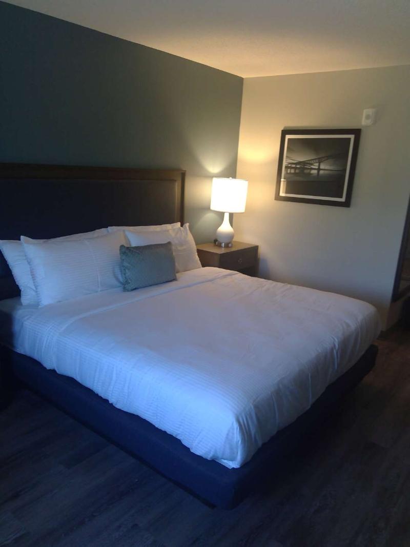 Surestay Plus By Bw Highland Poughkeepsie image