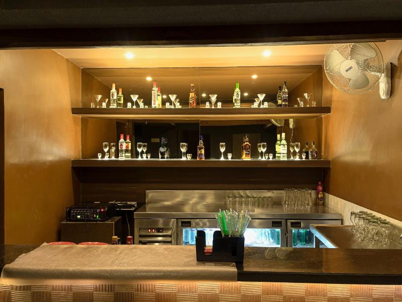 Treebo Grand Emerald Pune image