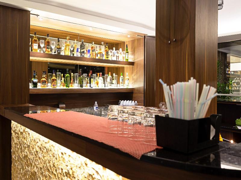 Treebo Grand Emerald Pune image