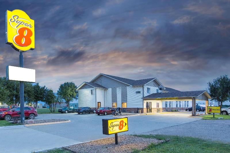 Super 8 By Wyndham Belleville image